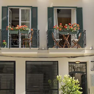 Pera Neuf Otel
